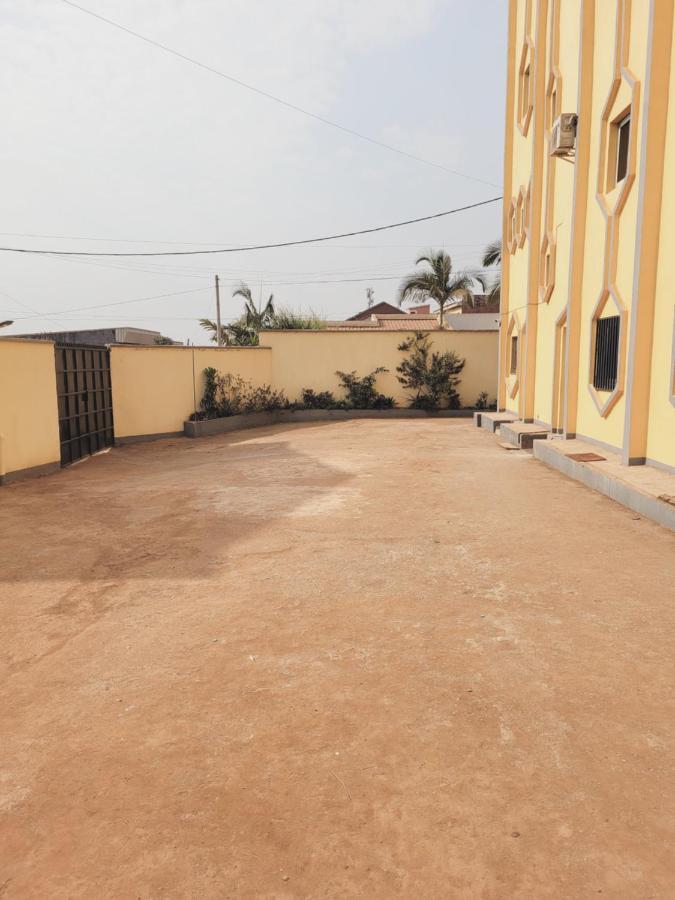 Hôtel Altitel Bafoussam Esterno foto