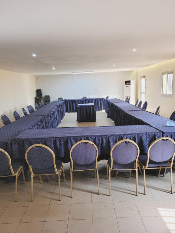 Hôtel Altitel Bafoussam Esterno foto