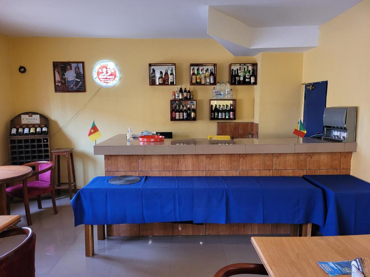 Hôtel Altitel Bafoussam Esterno foto