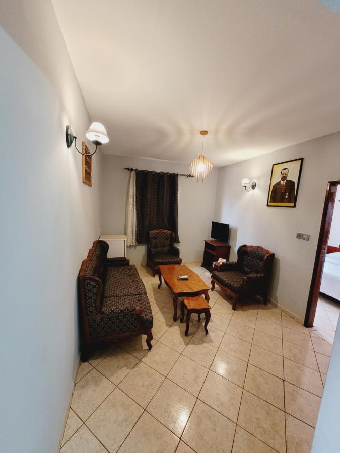 Hôtel Altitel Bafoussam Esterno foto