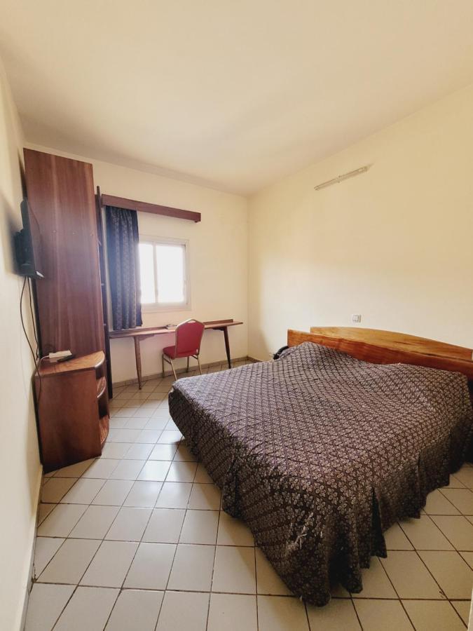 Hôtel Altitel Bafoussam Esterno foto