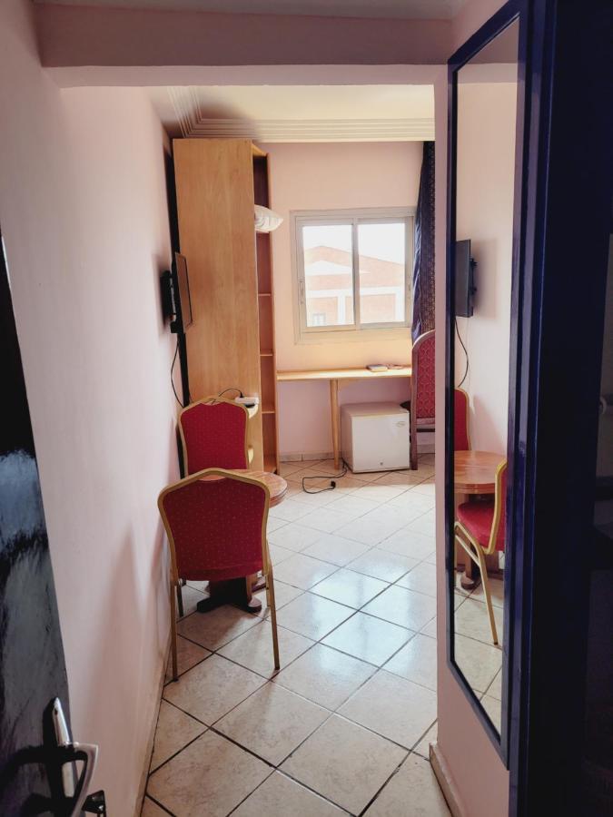 Hôtel Altitel Bafoussam Esterno foto