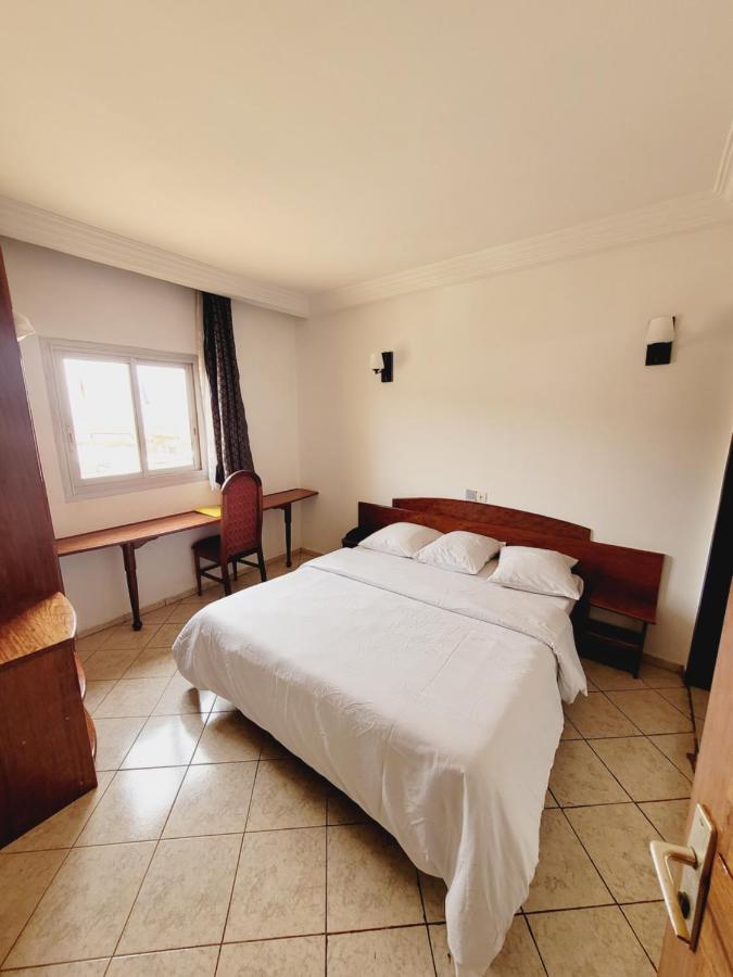 Hôtel Altitel Bafoussam Esterno foto
