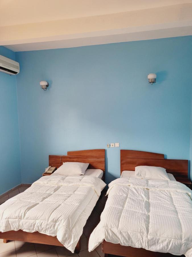 Hôtel Altitel Bafoussam Esterno foto
